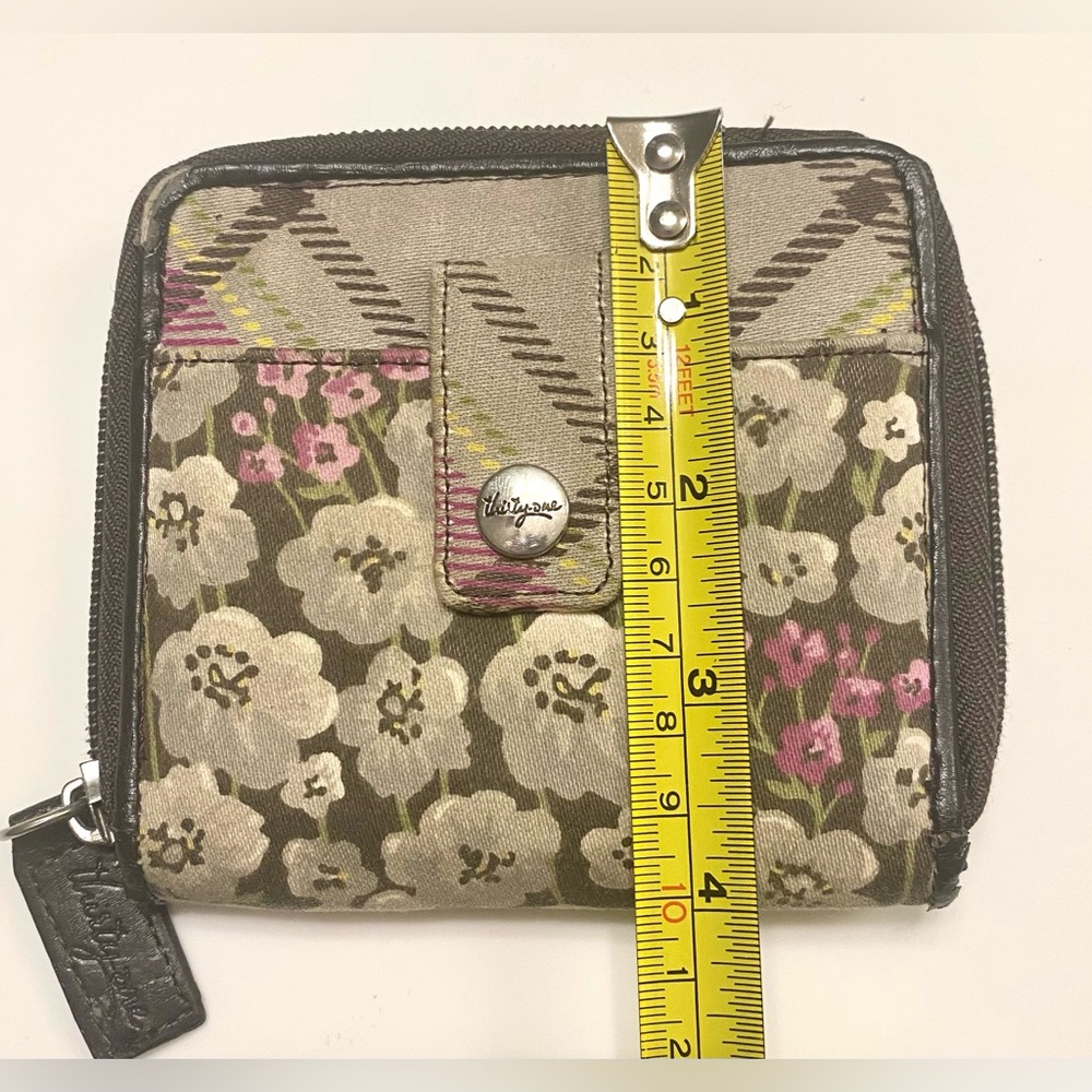 Thirty-One Wallet Bundle - Picture 11 of 15